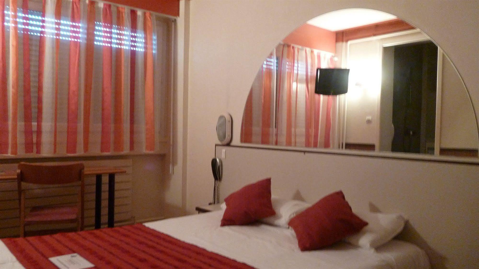 Cit'Hotel Escatel Макон Экстерьер фото